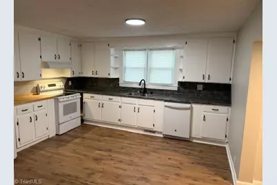 609 Morehead Street, Eden, NC 27288 - Photo 4