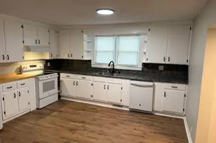 609 Morehead St, Eden, NC 27288 - Photo 4