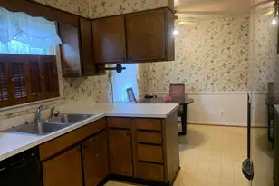 1514 Woodridge Ave, Greensboro, NC 27405 - Photo 8