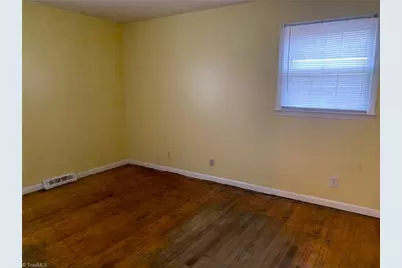 1514 Woodridge Avenue, Greensboro, NC 27405 - Photo 20