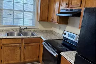 1109 Wilson Pl, High Point, NC 27260 - Photo 2