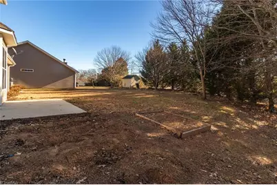 6407 Highland Oak Drive, Greensboro, NC 27410 - Photo 24