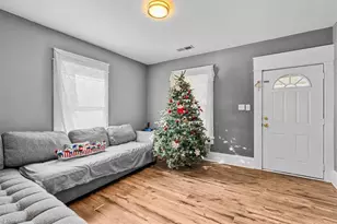 1109 Caldwell St, Greensboro, NC 27406 - Photo 6