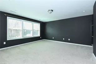 406 Fairmile Dr, Greensboro, NC 27455 - Photo 34