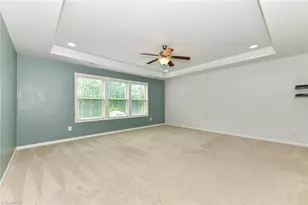 406 Fairmile Dr, Greensboro, NC 27455 - Photo 24