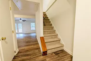 1819 Fox Sterling Dr, Raleigh, NC 27606 - Photo 10