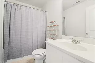 1710 Sandersted Village Cir, Winston-Salem, NC 27114 - Photo 24