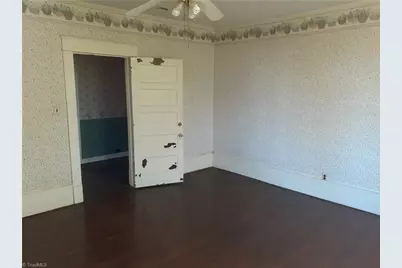 447 Cascade Avenue, Eden, NC 27288 - Photo 20