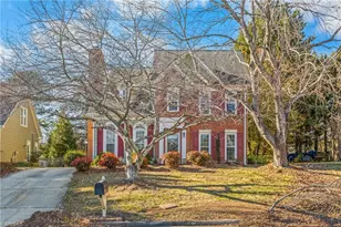 5706 Watercrest Dr, Greensboro, NC 27407 - Photo 2