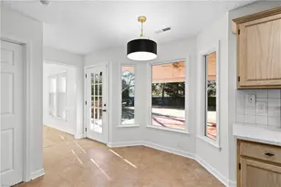 5706 Watercrest Dr, Greensboro, NC 27407 - Photo 10