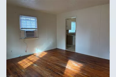 1301 Wise Avenue, High Point, NC 27260 - Photo 2