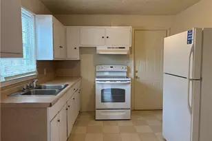 1301 Wise Ave, High Point, NC 27260 - Photo 4