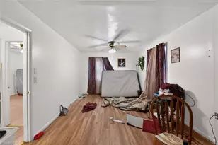 203 Gaylon St, Mount Airy, NC 27030 - Photo 14