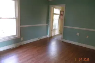 223 Old Wayside Dr, Winston-Salem, NC 27107 - Photo 8