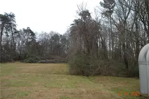 223 Old Wayside Dr, Winston-Salem, NC 27107 - Photo 4