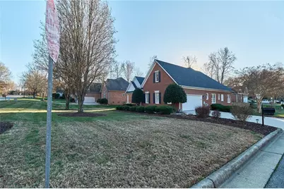 4411 Hunter Oaks Court, High Point, NC 27265 - Photo 44