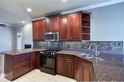 4411 Hunter Oaks Court, High Point, NC 27265 - Photo 14