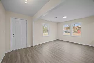 100 Carr St, Thomasville, NC 27360 - Photo 2