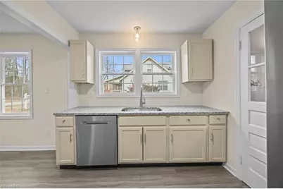 100 Carr Street, Thomasville, NC 27360 - Photo 28