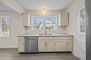 100 Carr St, Thomasville, NC 27360 - Photo 28