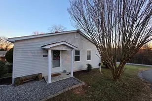 1615 Brushy Mountain Rd, Wilkesboro, NC 28697 - Photo 28
