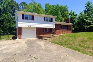 2704 Stokes Ferry Rd, Salisbury, NC 28146 - Photo 2