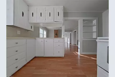 197 Spring Garden Circle, High Point, NC 27260 - Photo 2