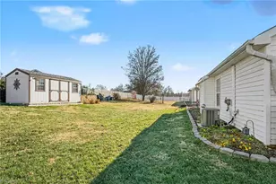 103 Wynbrook Ct, Winston-Salem, NC 27103 - Photo 18