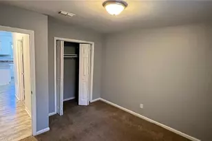 2406 Markwood Ln, Winston-Salem, NC 27107 - Photo 6