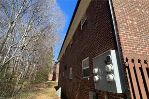 2406 Markwood Ln, Winston-Salem, NC 27107 - Photo 18