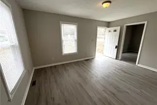 1001 Lane St, Reidsville, NC 27320 - Photo 4