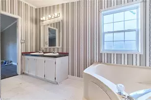 242 Granite Ridge Ln, Winston-Salem, NC 27107 - Photo 18