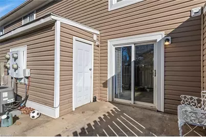 5739 Bramblegate Road #B, Greensboro, NC 27409 - Photo 32