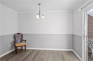 5739 Bramblegate Rd, Greensboro, NC 27409 - Photo 14