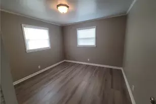 106 Wall St, Madison, NC 27027 - Photo 12