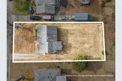 2214 Woodberry Drive, Greensboro, NC 27403 - Photo 2