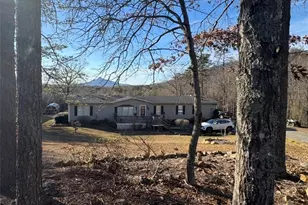 1040 Breezeway Dr, King, NC 27021 - Photo 2