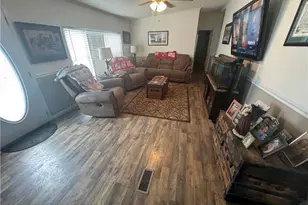 1040 Breezeway Dr, King, NC 27021 - Photo 12