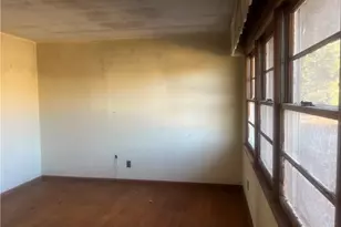 180 Cedar Ln, Reidsville, NC 27320 - Photo 2