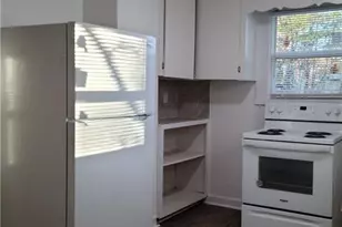 318 Woodlawn St, Thomasville, NC 27360 - Photo 8