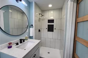 315 Small St, Thomasville, NC 27360 - Photo 30