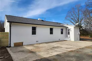 315 Small St, Thomasville, NC 27360 - Photo 38