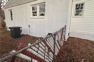 4015 Broadacres Dr, Greensboro, NC 27407 - Photo 12