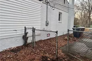 4015 Broadacres Dr, Greensboro, NC 27407 - Photo 4