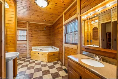 347 Cypress Lane, Lexington, NC 27295 - Photo 14