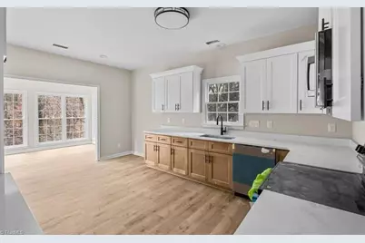 5305 Cardinal Way, Greensboro, NC 27410 - Photo 16