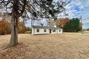 9 Walter St, Stony Point, NC 28678 - Photo 2