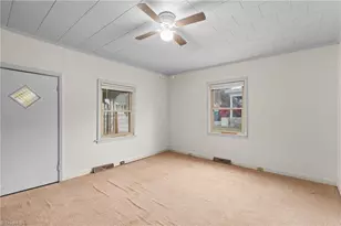 144 Center St, Cooleemee, NC 27014 - Photo 4