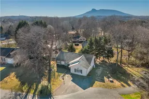 710 Saddle Dr, Pilot Mountain, NC 27041 - Photo 38