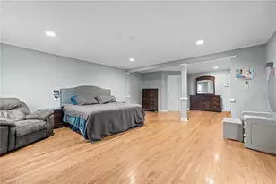 2009 Downing St, Greensboro, NC 27410 - Photo 14